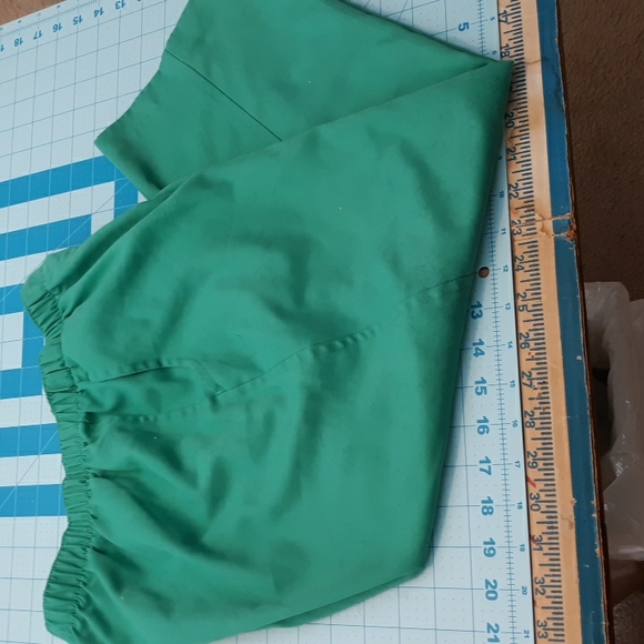 Capris - Picture 1 of 5